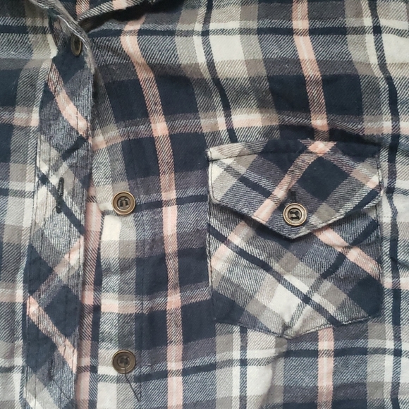 Flannel - Picture 3 of 4